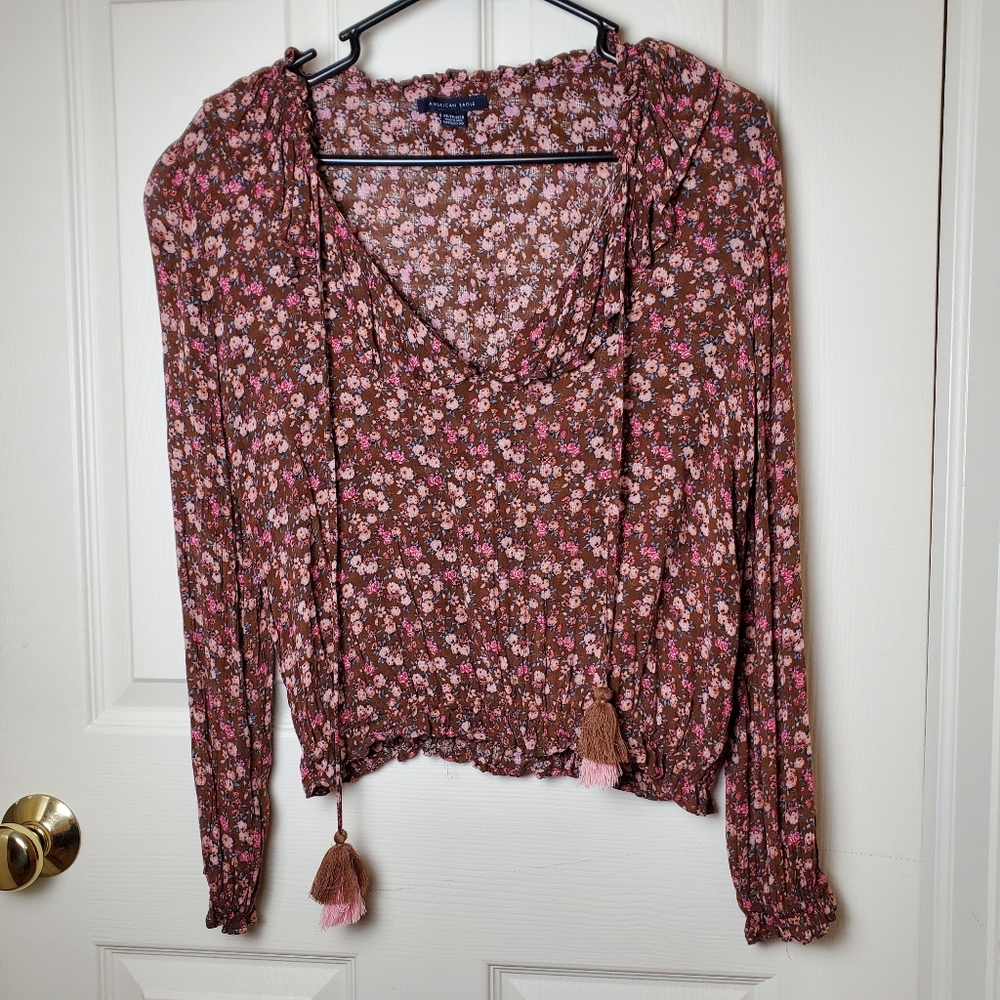 AMRICAN EAGLE floral blouse